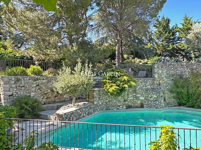 Image No.10-8 Bed Property for sale