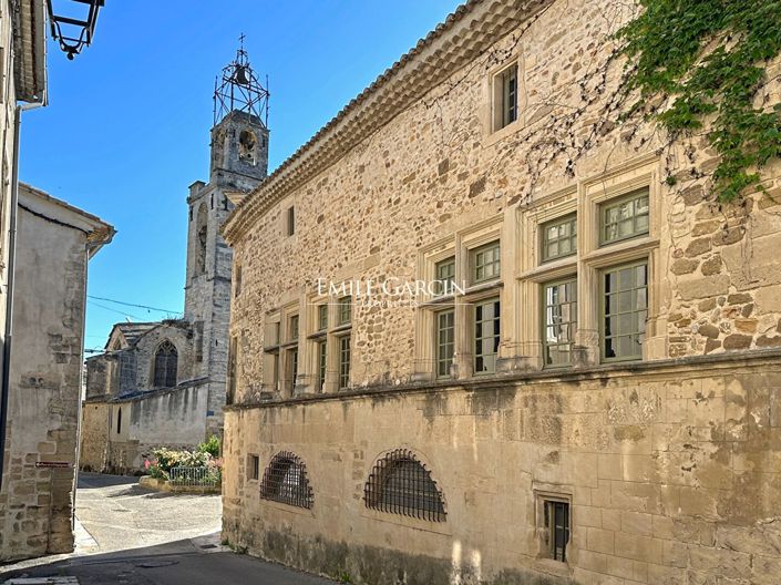 Image No.16-8 Bed Property for sale