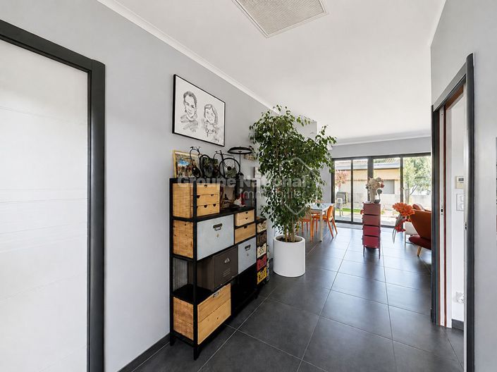 Image No.16-3 Bed House for sale