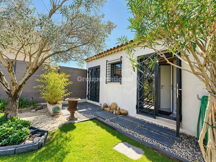 Image No.18-3 Bed House for sale