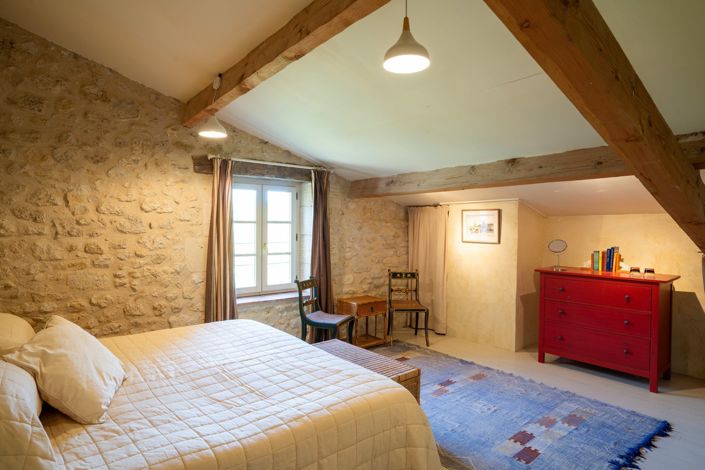 Image No.19-5 Bed House for sale