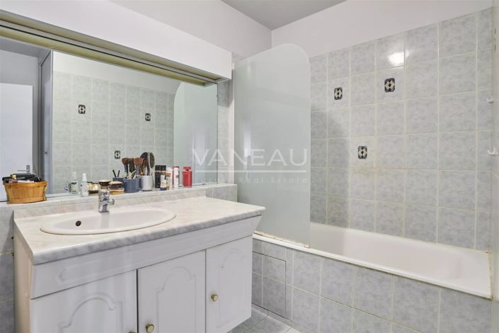 Image No.13-3 Bed Apartment for sale