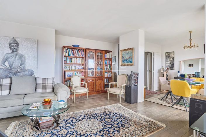 Image No.8-3 Bed Apartment for sale