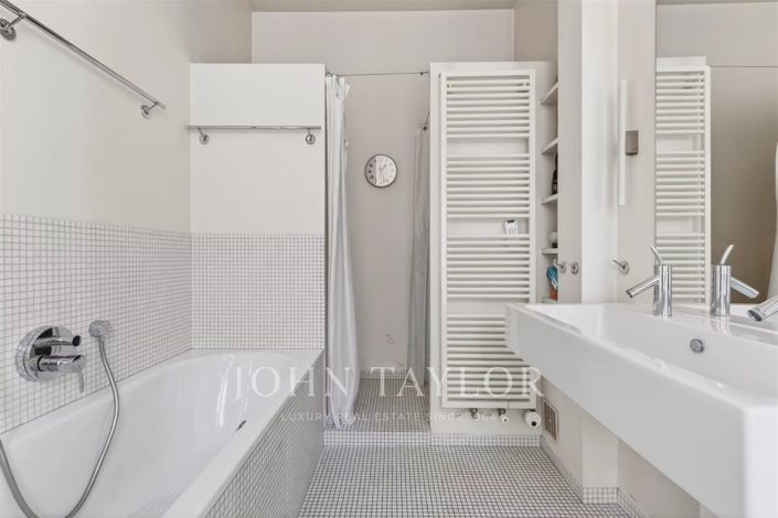 Image No.21-6 Bed Apartment for sale