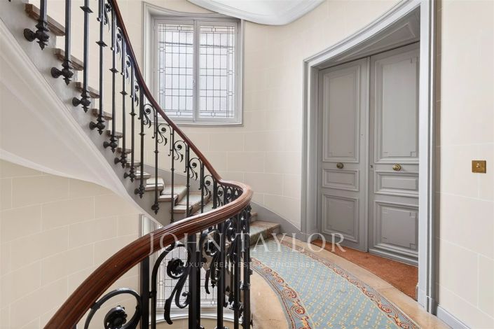 Image No.26-6 Bed Apartment for sale