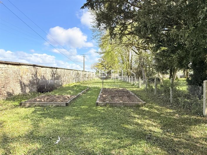 Image No.30-6 Bed House for sale