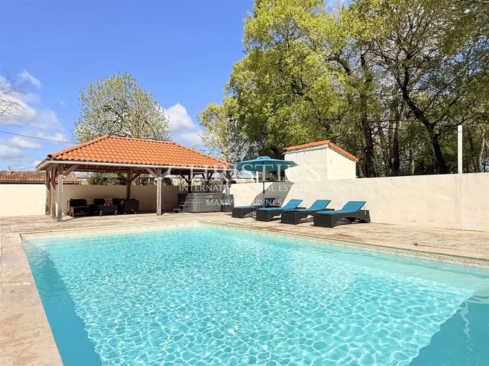 Image No.6-6 Bed House for sale