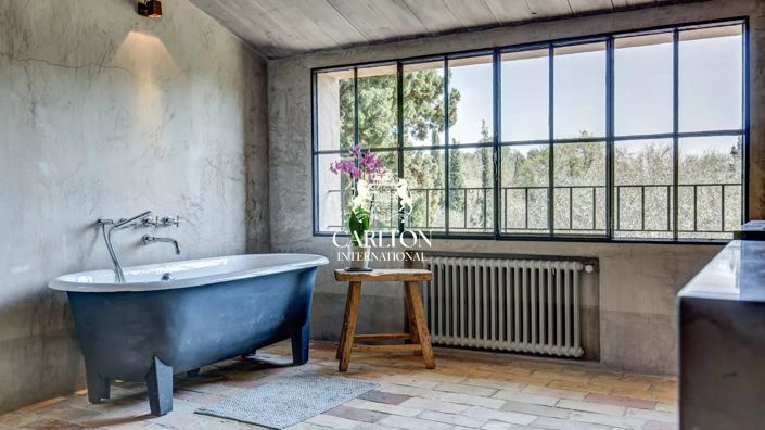 Image No.13-6 Bed House for sale