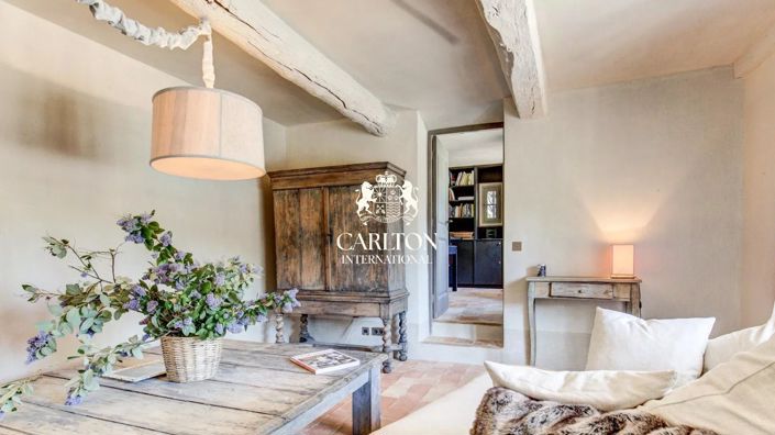 Image No.7-6 Bed House for sale