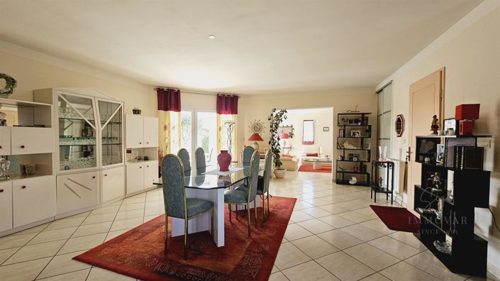Image No.9-4 Bed House for sale