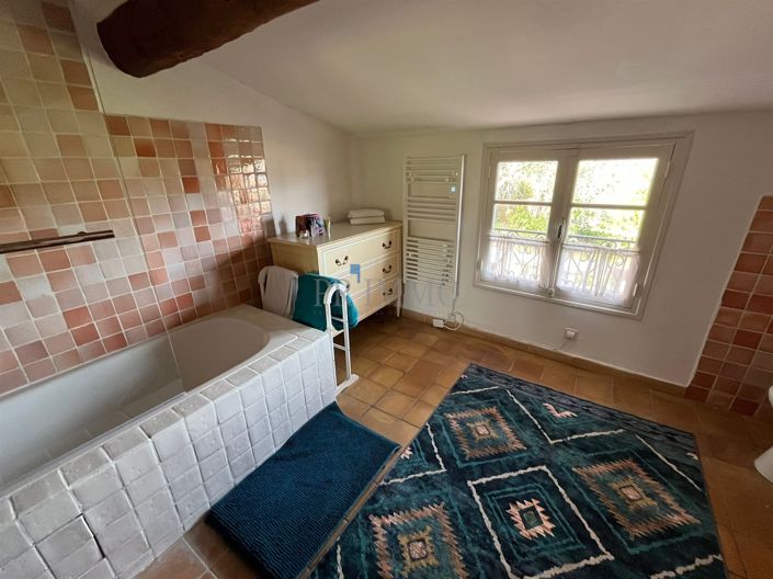 Image No.12-3 Bed House for sale