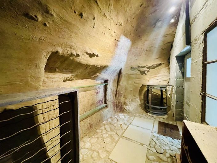 Image No.16-4 Bed House for sale