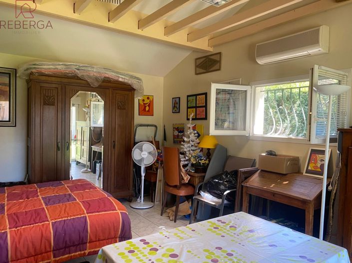 Image No.20-3 Bed House for sale