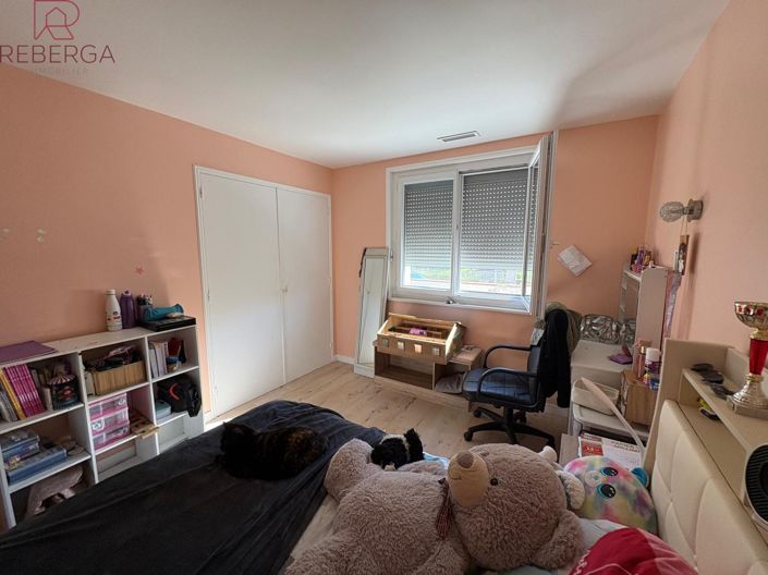Image No.16-3 Bed House for sale