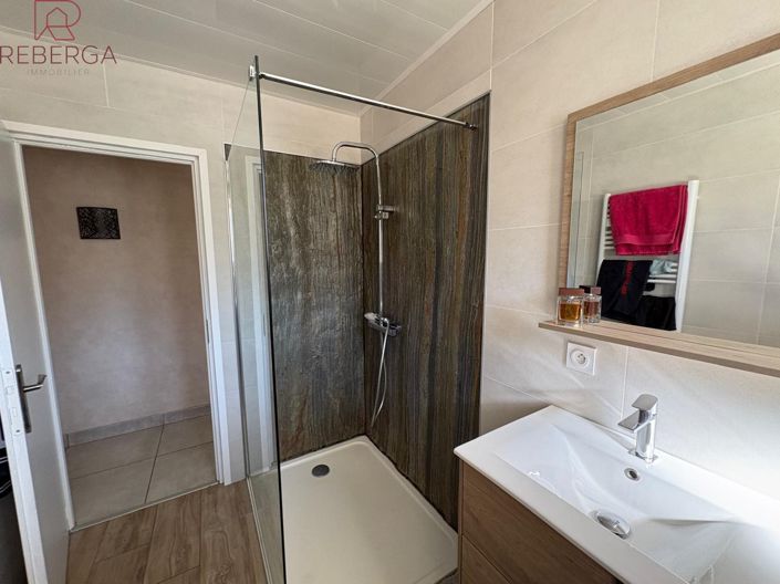 Image No.19-3 Bed House for sale