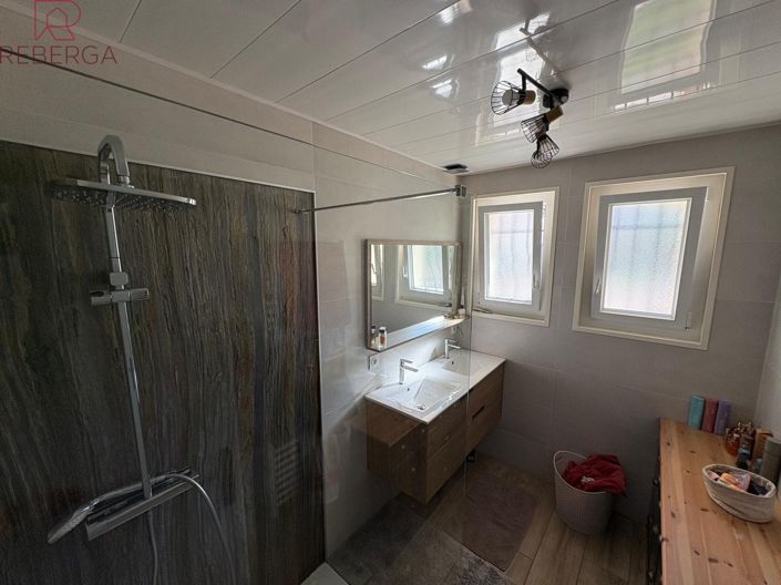 Image No.20-3 Bed House for sale