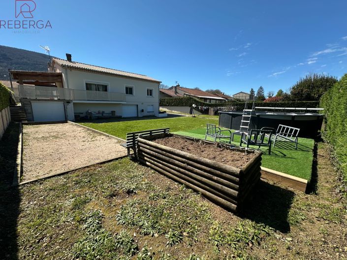 Image No.32-3 Bed House for sale