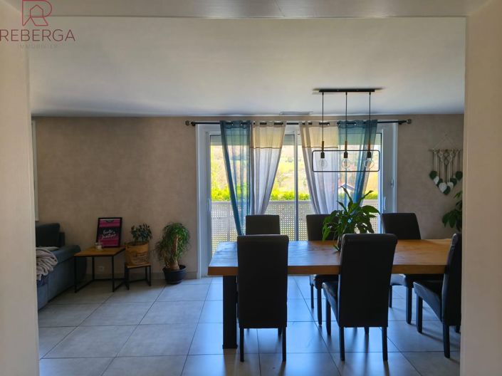 Image No.8-3 Bed House for sale