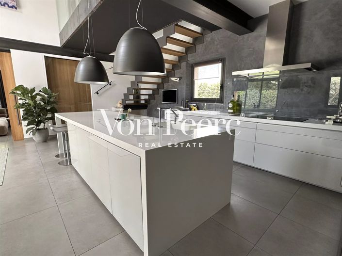 Image No.14-4 Bed House for sale