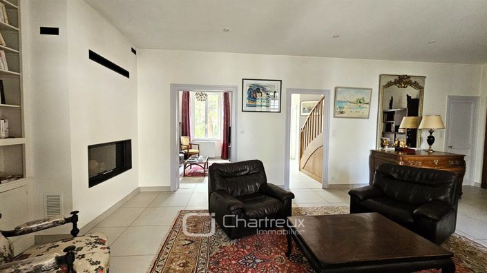 Image No.11-5 Bed House for sale