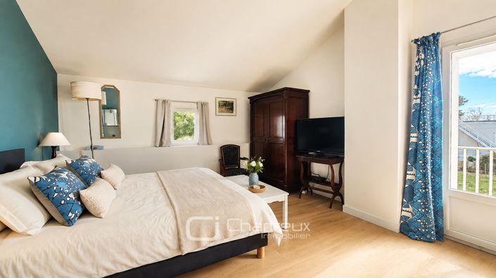 Image No.12-5 Bed House for sale
