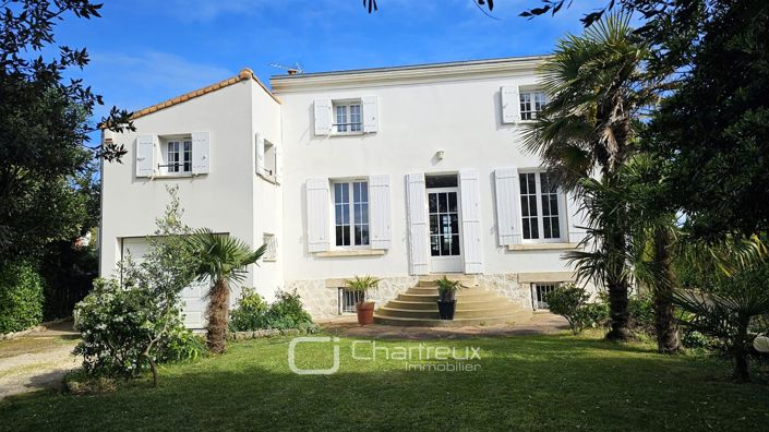 Image No.2-5 Bed House for sale