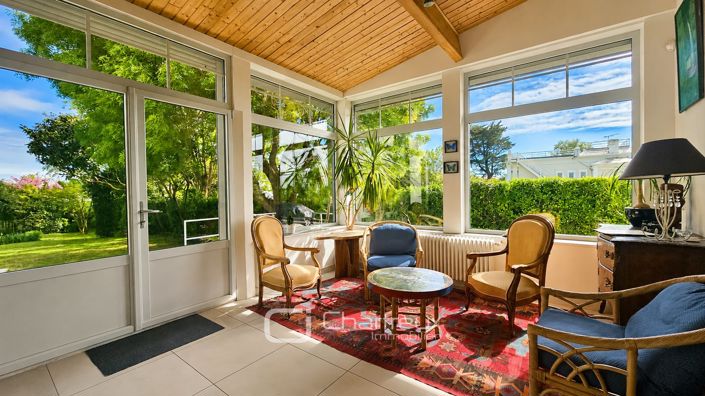 Image No.7-5 Bed House for sale