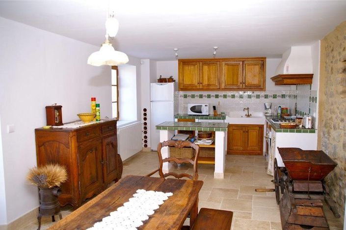 Image No.24-9 Bed House for sale