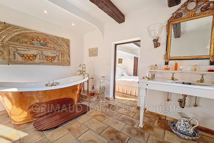 Image No.6-7 Bed House for sale