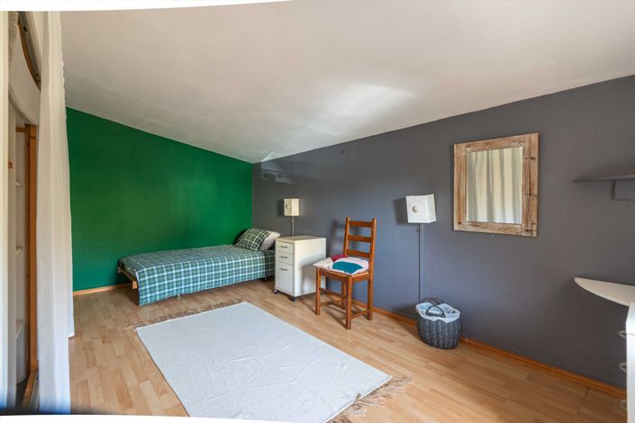 Image No.11-7 Bed House for sale