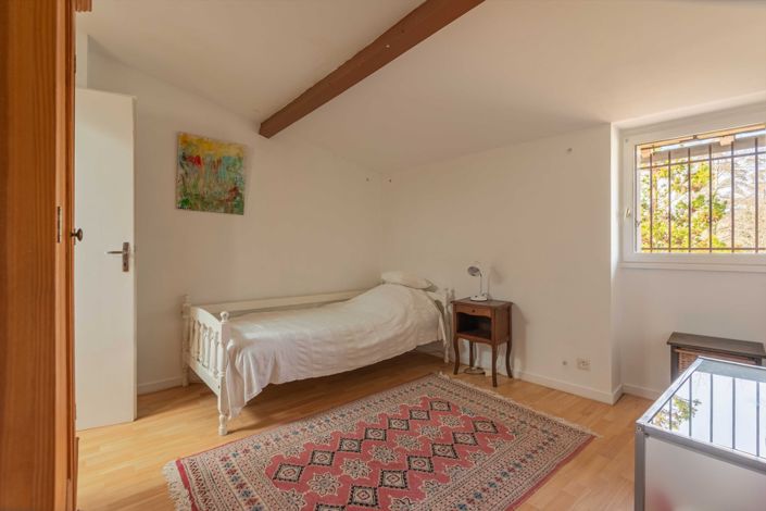 Image No.12-7 Bed House for sale