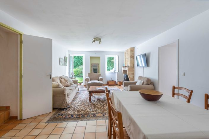 Image No.14-7 Bed House for sale