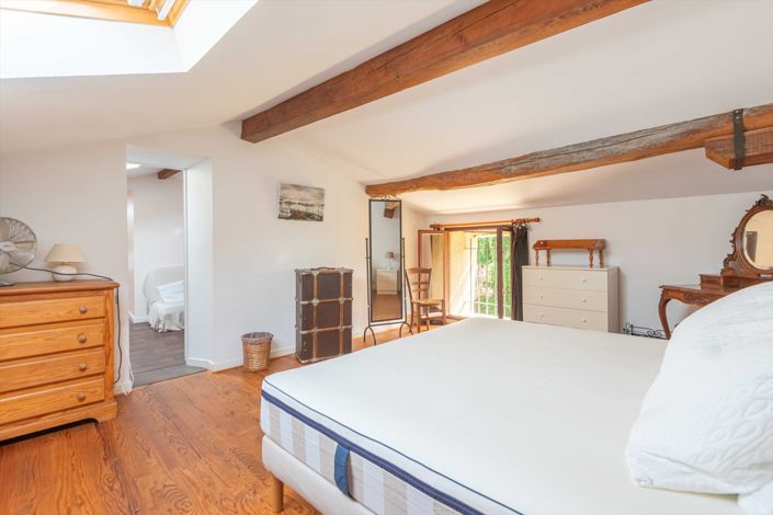 Image No.16-7 Bed House for sale