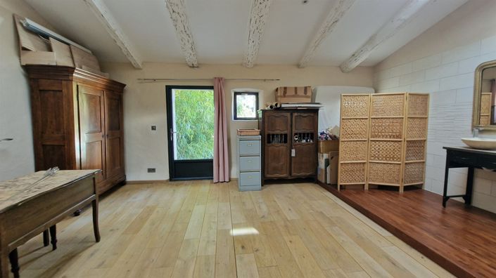 Image No.12-5 Bed House for sale