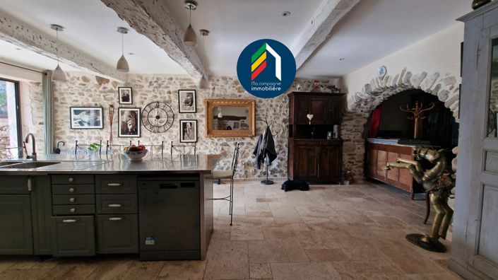 Image No.2-5 Bed House for sale