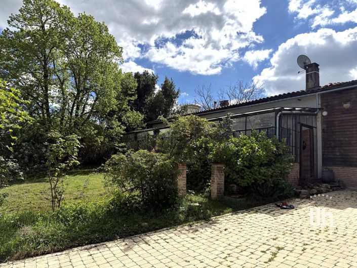 Image No.2-5 Bed House for sale