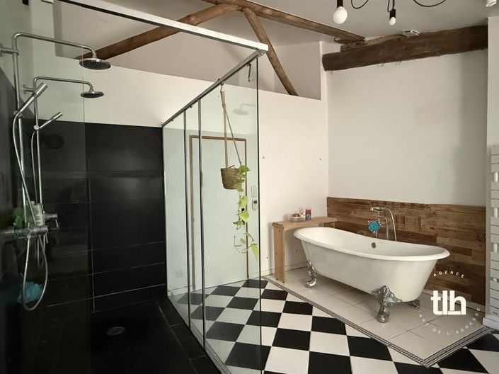 Image No.21-5 Bed House for sale