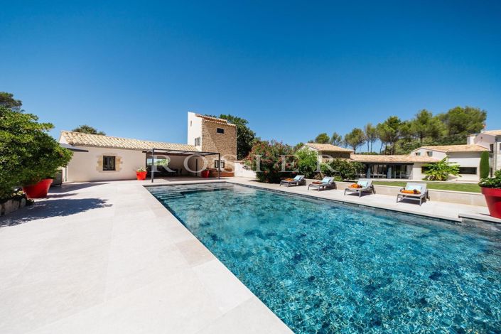 Image No.5-8 Bed House for sale