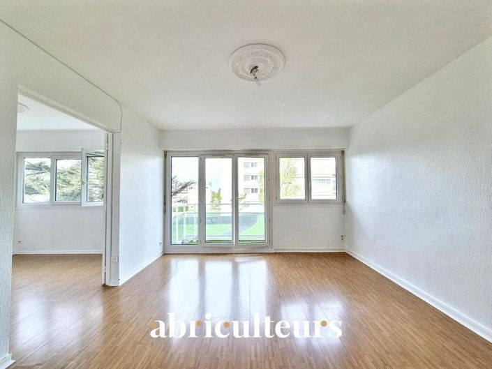 Image No.3-3 Bed Apartment for sale