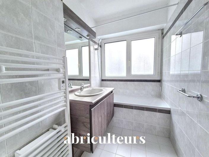 Image No.8-3 Bed Apartment for sale