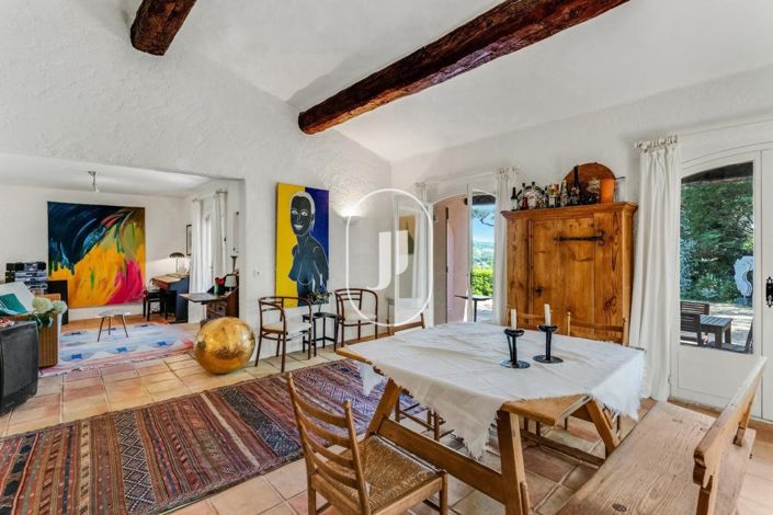 Image No.6-3 Bed House for sale