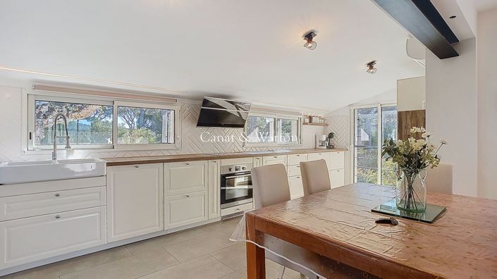 Image No.3-3 Bed House for sale