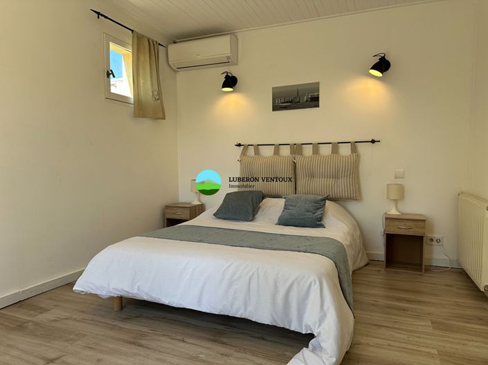 Image No.8-6 Bed House for sale