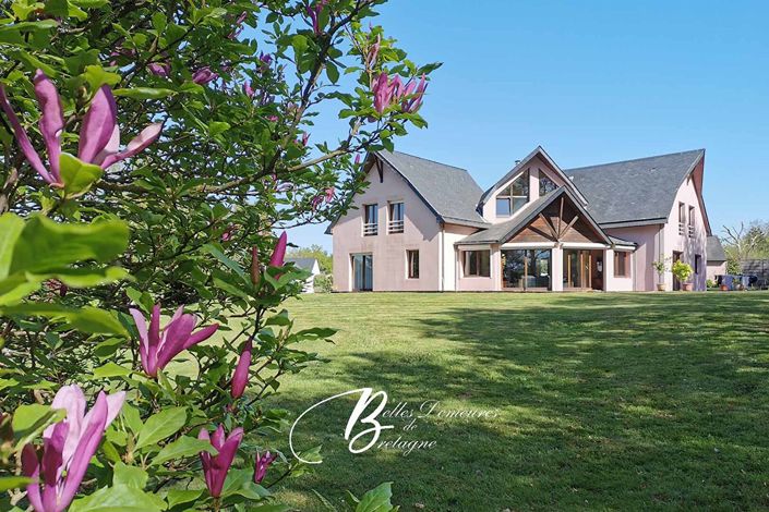 Image No.16-5 Bed House for sale