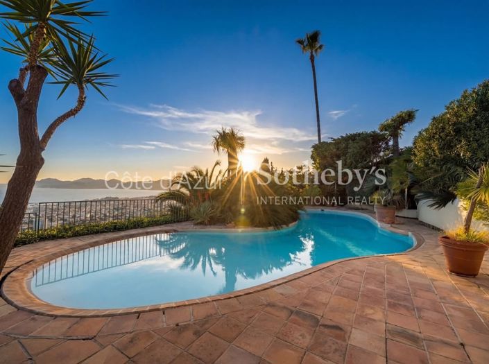 Image No.3-4 Bed House for sale