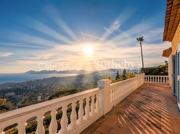 Image No.4-4 Bed House for sale