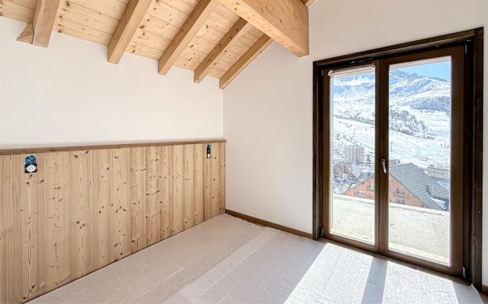 Image No.14-4 Bed Apartment for sale