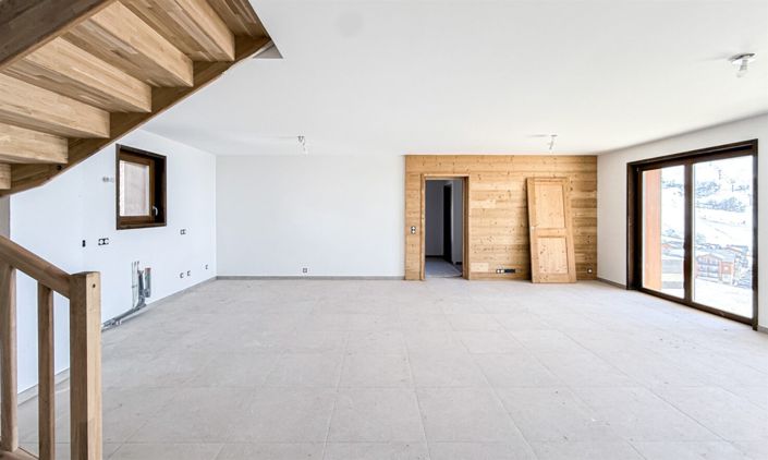 Image No.2-4 Bed Apartment for sale