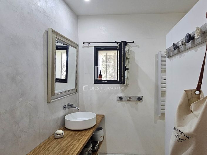 Image No.17-4 Bed House for sale