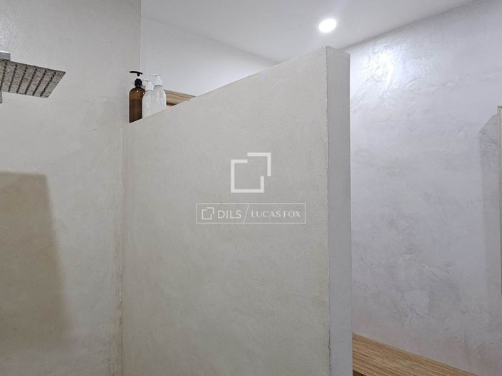 Image No.18-4 Bed House for sale